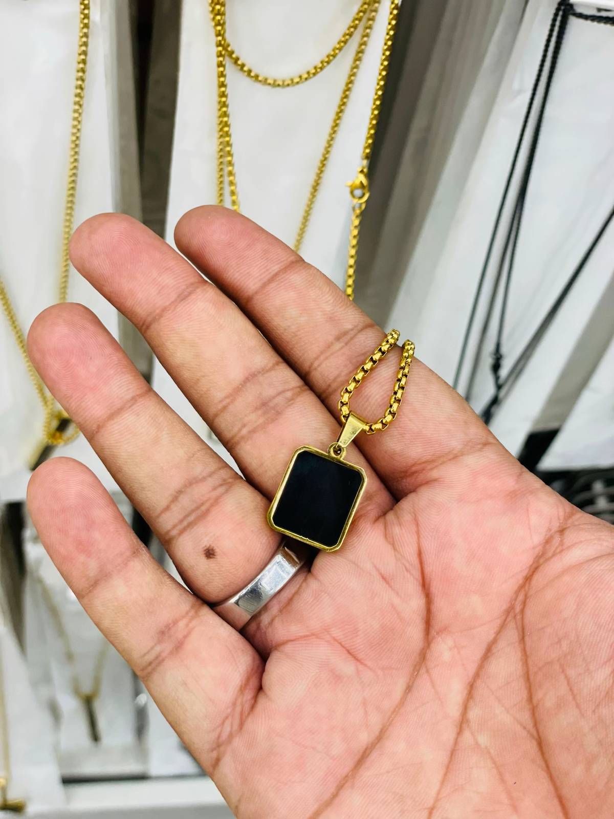 Black pendant Necklace
