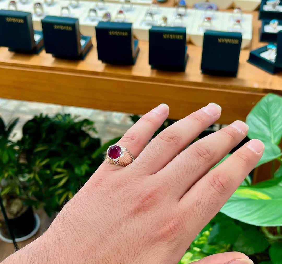 Men’s Bold Ruby Gemstone Ring – Elegant Silver Band